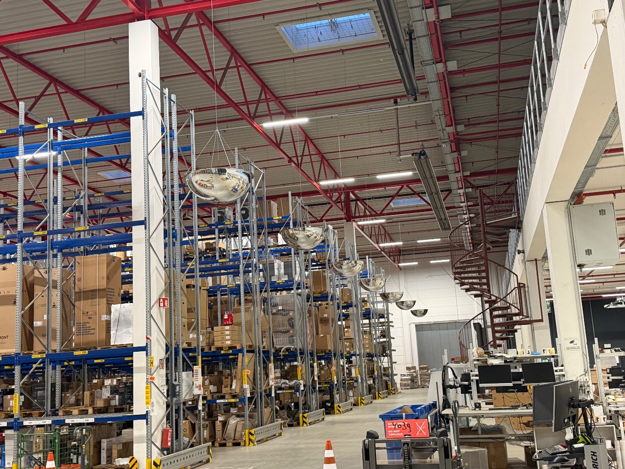 Fotos der Paletten-Schwerlastregale