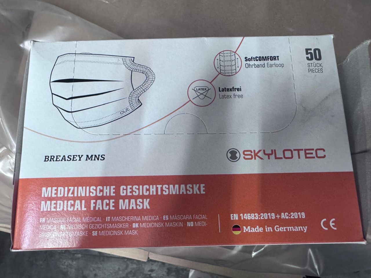Posten medizinische Gesichtsmasken (2 Paletten, 36.000 Masken) - (Insgesamt: 36.000 Masken = Startpreis: 0,0014 EUR pro Maske)