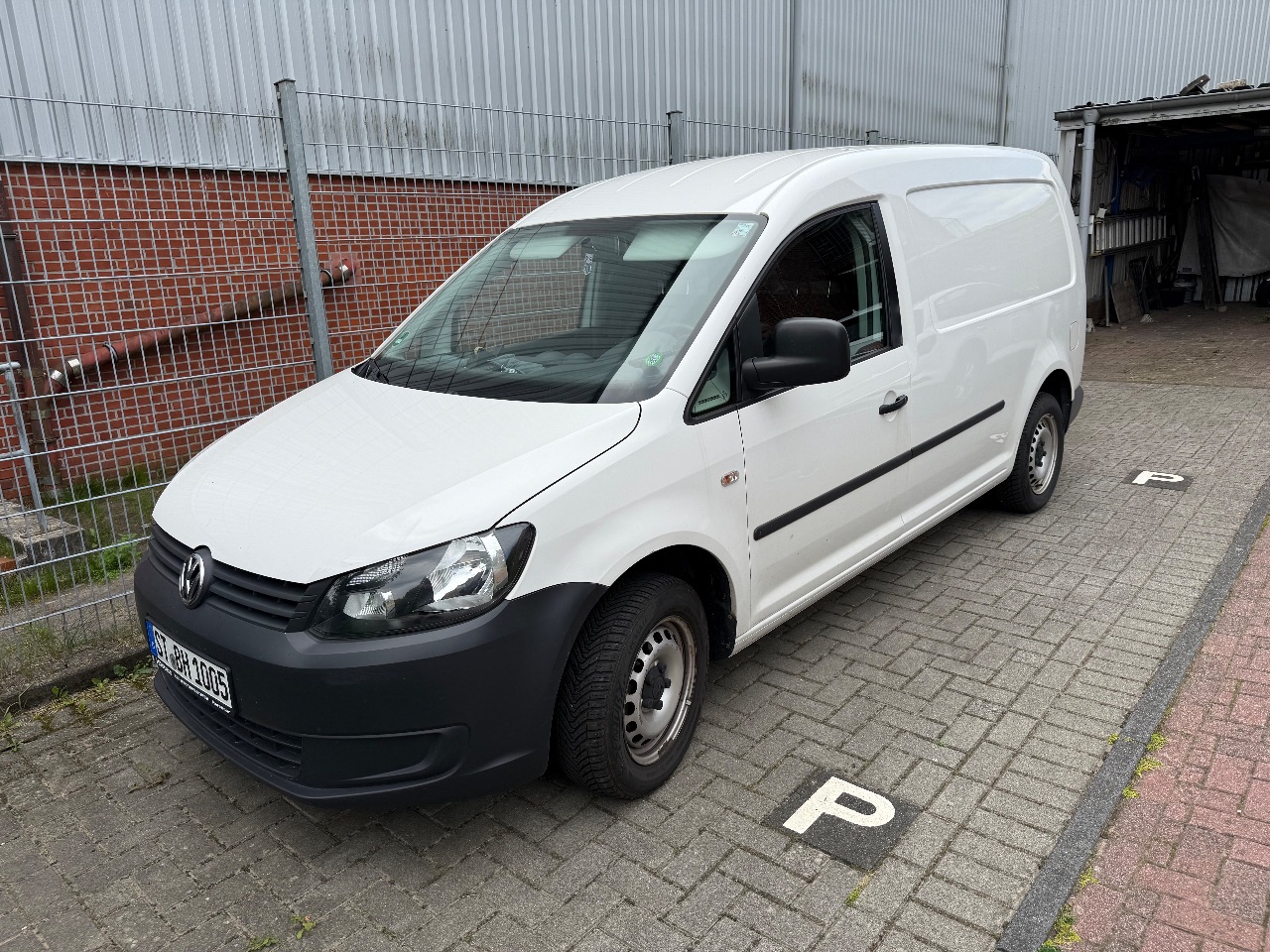 Transporter (Volkswagen, Caddy 1.6 TDi) - (EZ: 29. Juli 2014) - (218.702 km) - (Automatik) - (Startpreis: 2.500,00 EUR)