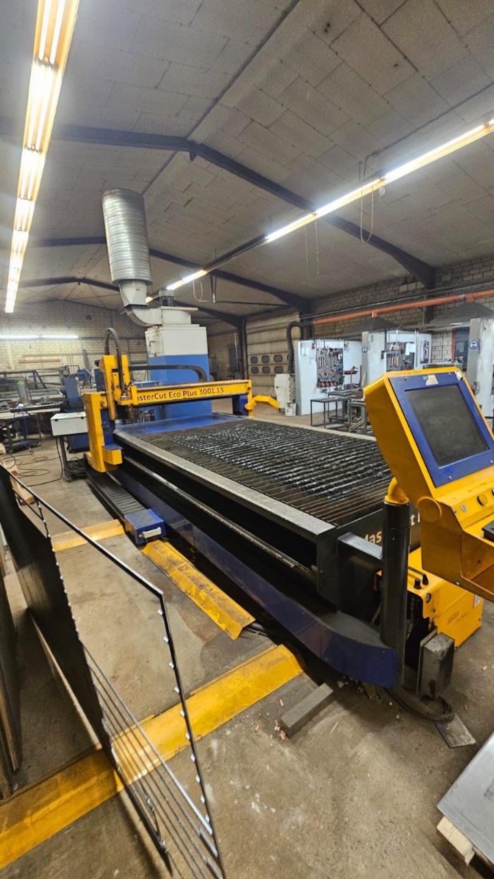 CNC Plasmaschneidmaschine (MicroStep, MasterCut ECO-PLUS 3001.15P) - (Bj.: 2014) - (Startpreis: 15.000,00 EUR)