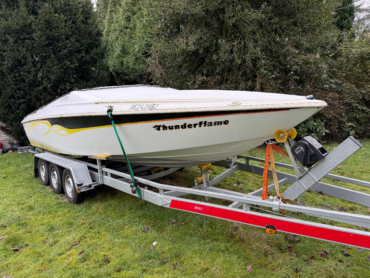 Sportboot (Baja Outlaw 20) - (Bj.: 2003) - (260 PS) - (Motorisierung : Mercruiser 5.0 MPI V8) - (Betriebsstunden: ca. 280) - (Differenzbesteuerung: Die MwSt. ist nicht ausweisbar !!!) - (Startpreis: 12.500,00 EUR)