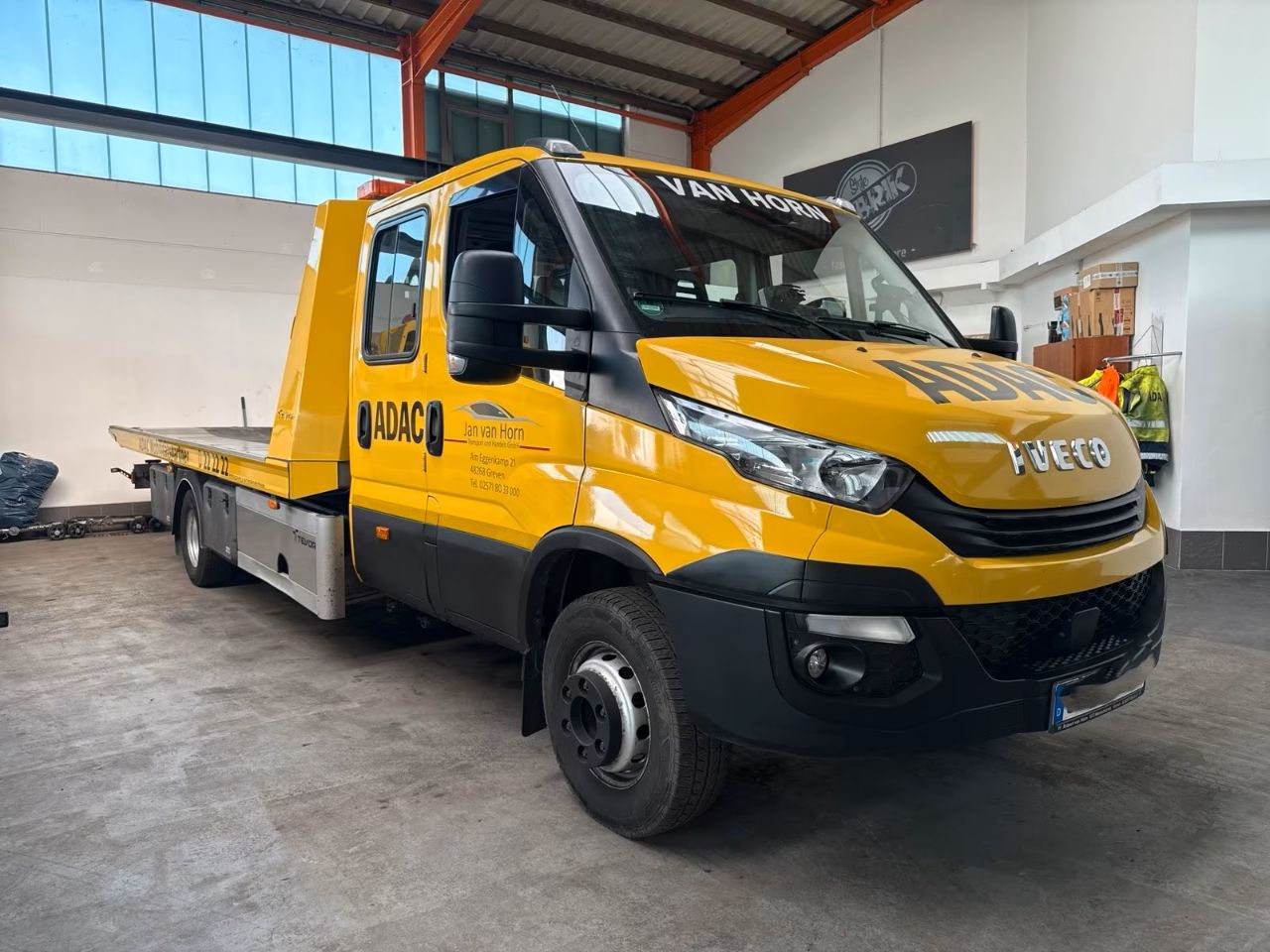 Abschleppwagen (Iveco, Trevor) - (Doka) - (EZ: 18. Juli 2019) - (233.556 Km) - (Startpreis: 35.000,00 EUR)
