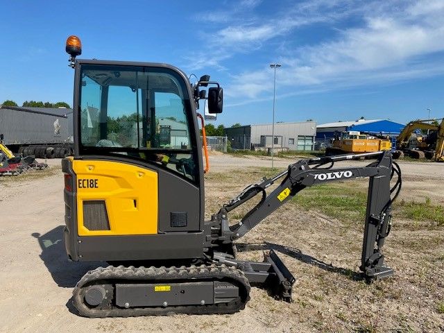 Kompaktbagger (Volvo, EC18E) - (NEU) - (inkl. MS01-Schnellwechsler) - (Startpreis: 12.500,00 EUR)